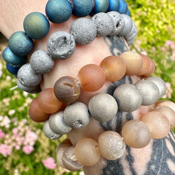 8mm Geode Druzy Agate Beaded Bracelet - Picture 3 of 6